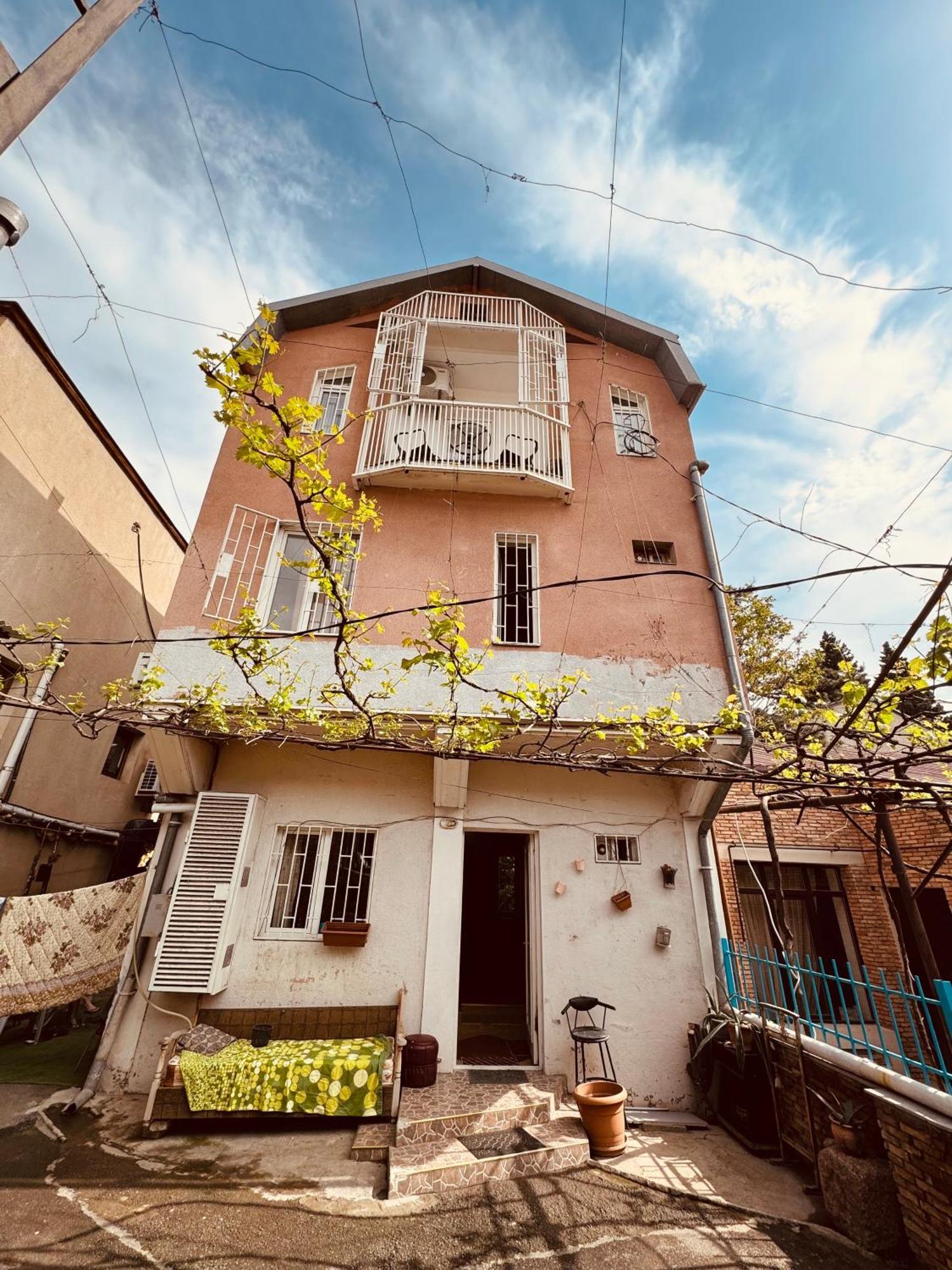 Sky Guest House Tbilisi Exterior photo