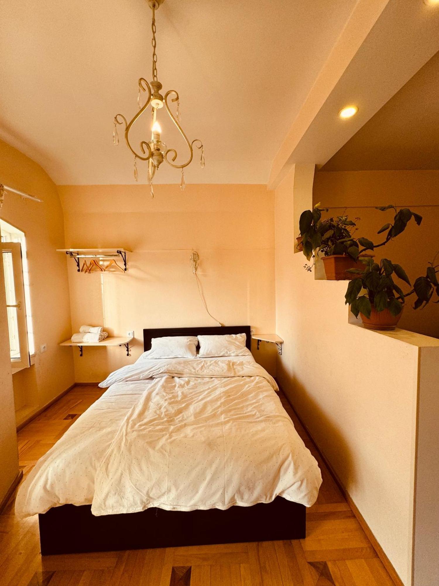 Sky Guest House Tbilisi Exterior photo